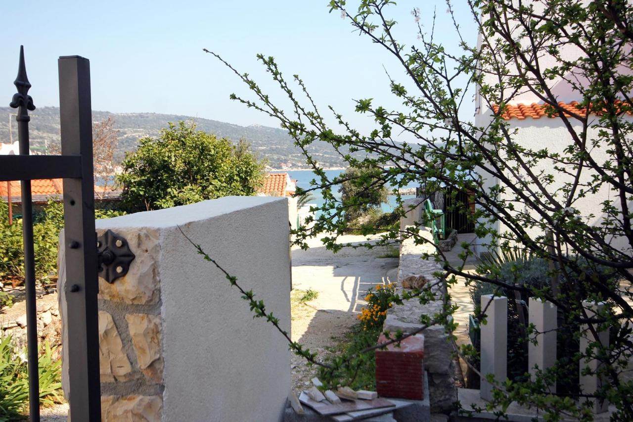 Apartments By The Sea Sevid, Trogir - 9468 Exterior foto